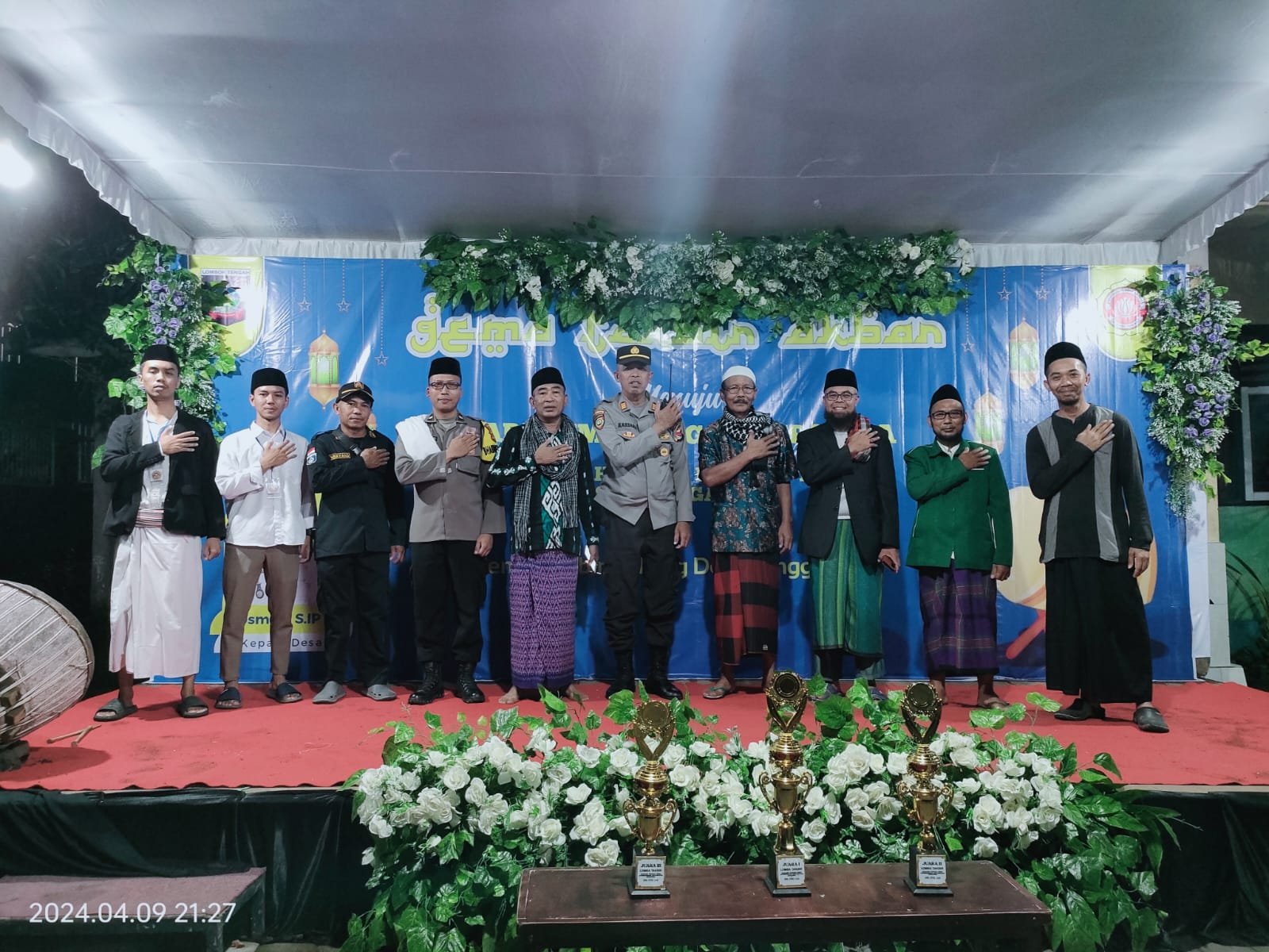 Sambut Idul Fitri 1445 H Tahun 2024 M Pemerintah Desa Janggawana Gelar Pawai Obor Dan Takbir 